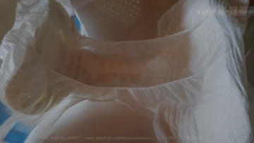 diaperpampers  16-11-2021 video socks